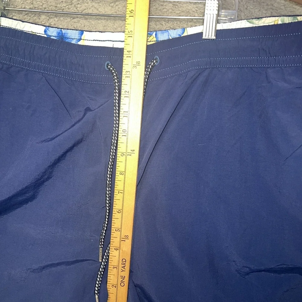 Tommy‎ Bahama Relax Shorts Men's Size 2XL XXL Blue Mesh Lined Swim Trunks Board